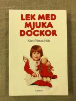 Lek med mjuka dockor